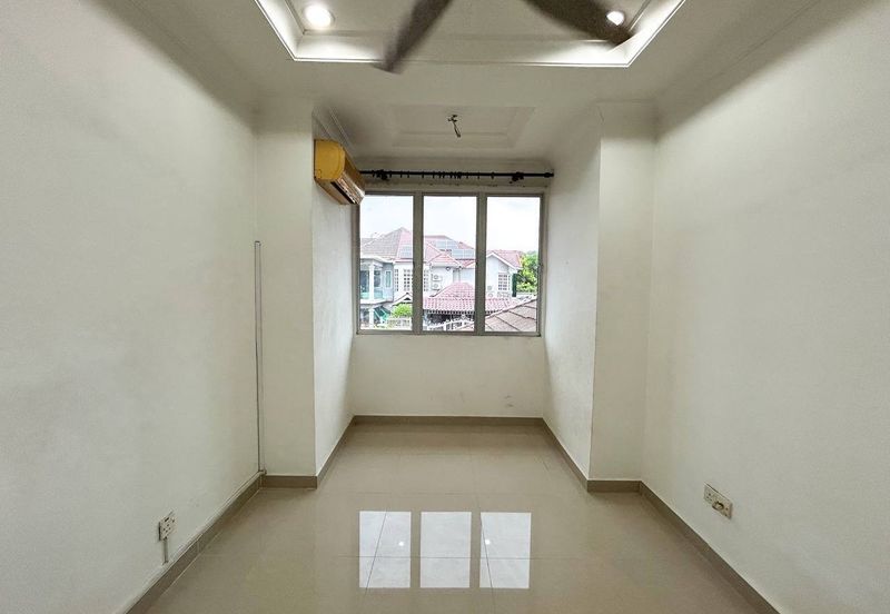 Jalan Suasana @ Tun Hussein Onn