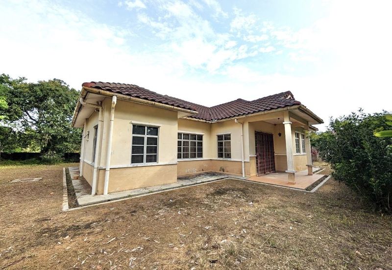 Persiaran Puncak Alam 1 