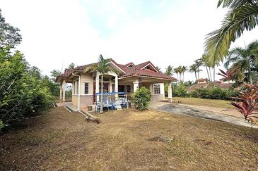 Persiaran Puncak Alam 1 