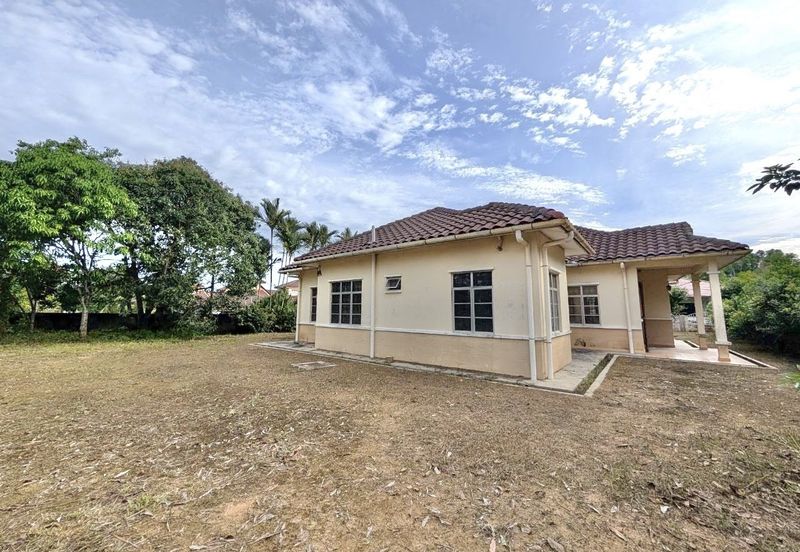 Persiaran Puncak Alam 1 