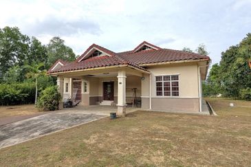 Persiaran Puncak Alam 1 