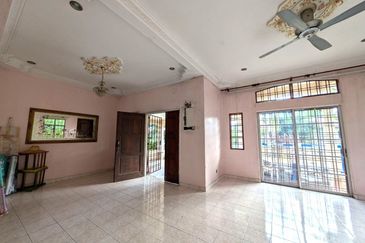 Persiaran Puncak Alam 1 