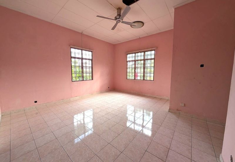 Persiaran Puncak Alam 1 