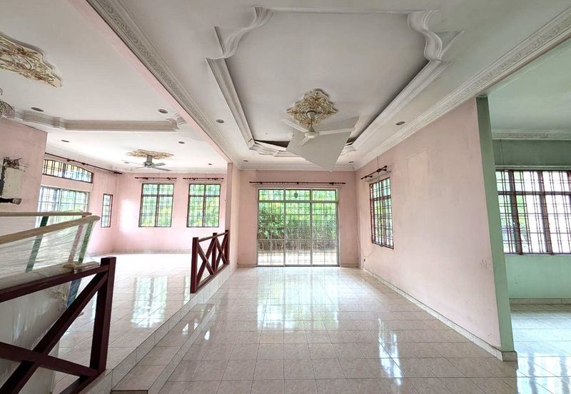 Persiaran Puncak Alam 1 