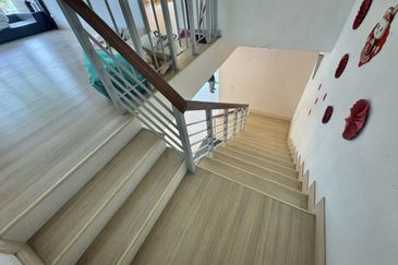 Cahaya SPK, Seksyen U9