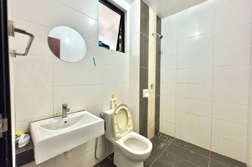 Saffron Hills @ Denai Alam