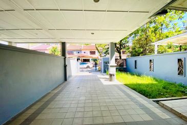 Tropicana Golf & Country Resort