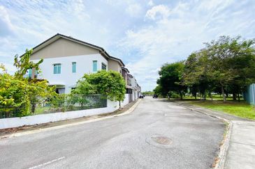 Penduline @ Bandar Rimbayu