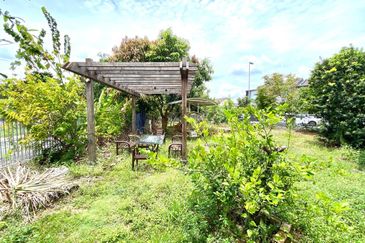 Penduline @ Bandar Rimbayu