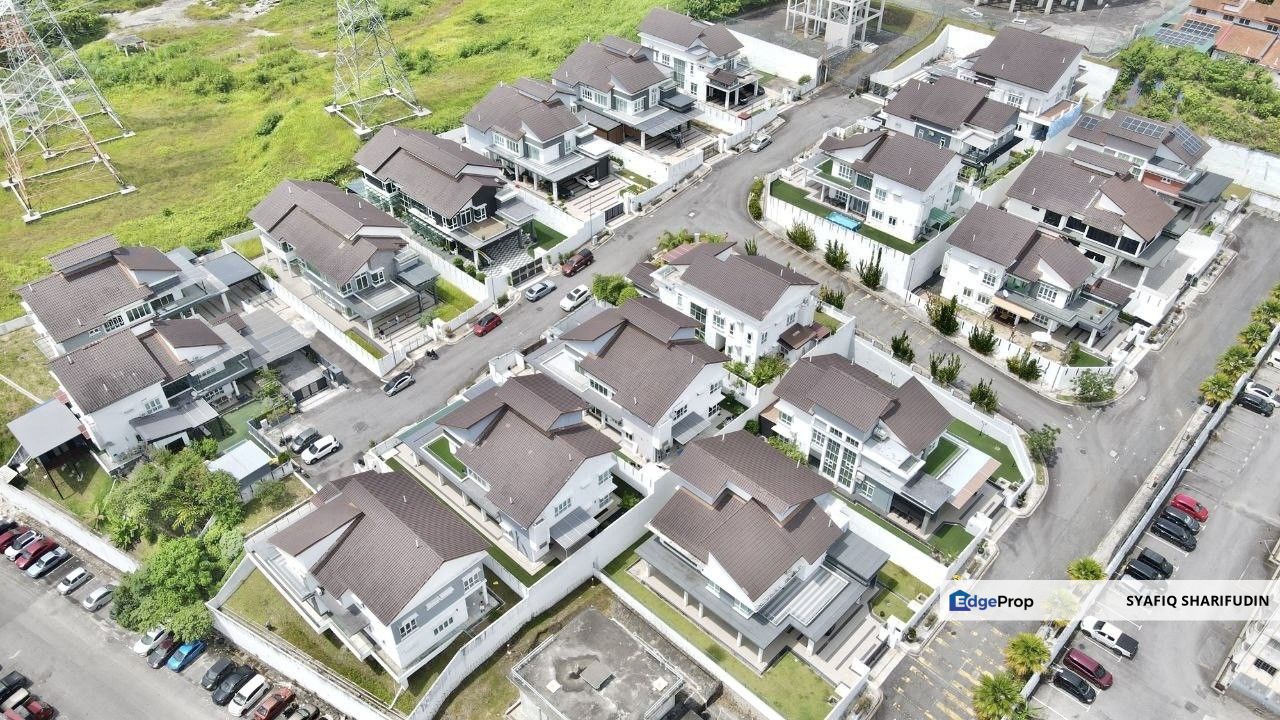 Brand New Bungalow Putra Villa Seri Kembangan, Selangor, Seri Kembangan