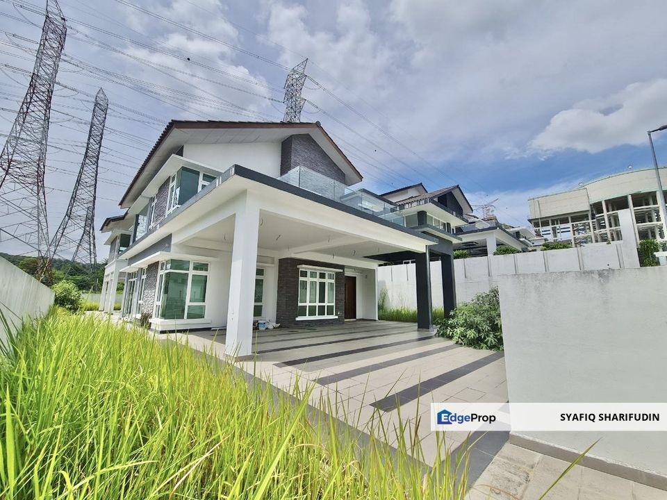 Brand New Bungalow Putra Villa Seri Kembangan, Selangor, Seri Kembangan