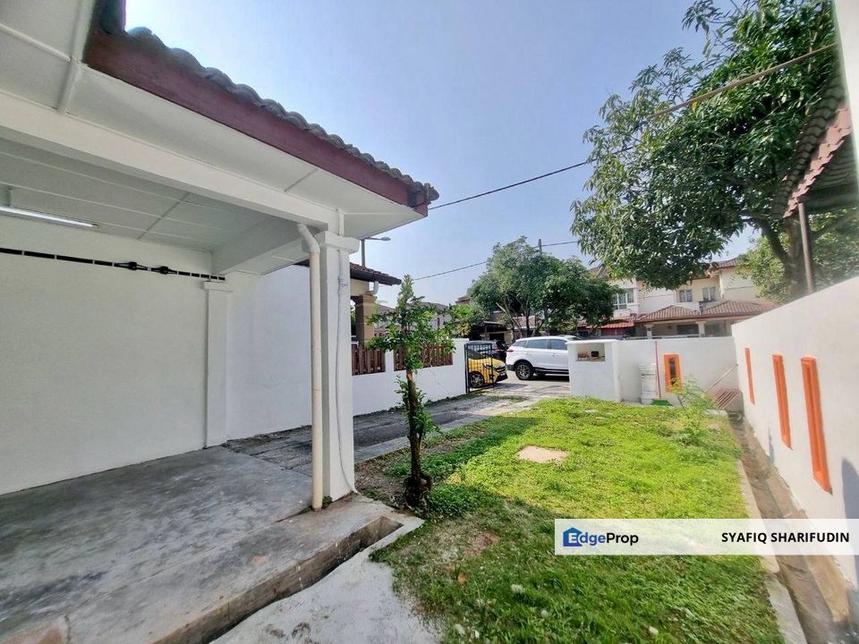 Double Storey Saujana Utama Jln Anggerik Sg Buloh, Selangor, Sungai Buloh
