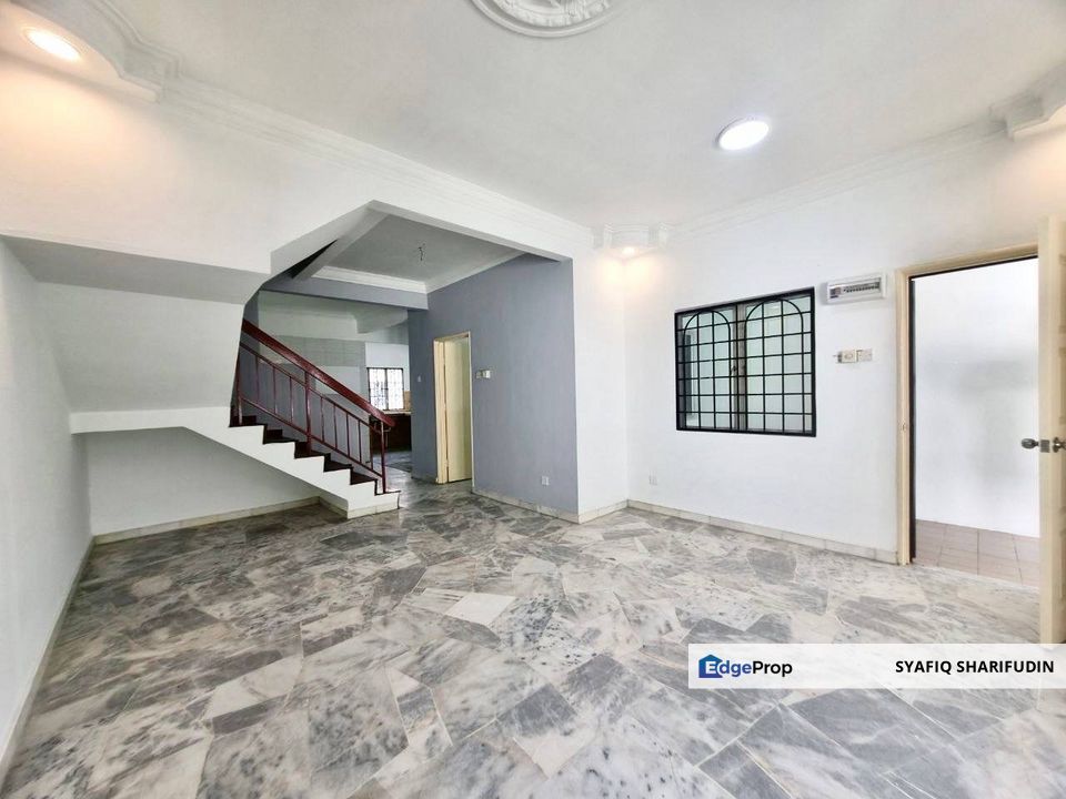 Double Storey Saujana Utama Jln Anggerik Sg Buloh, Selangor, Sungai Buloh