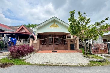 Suadamai, Bandar Tun Hussein Onn