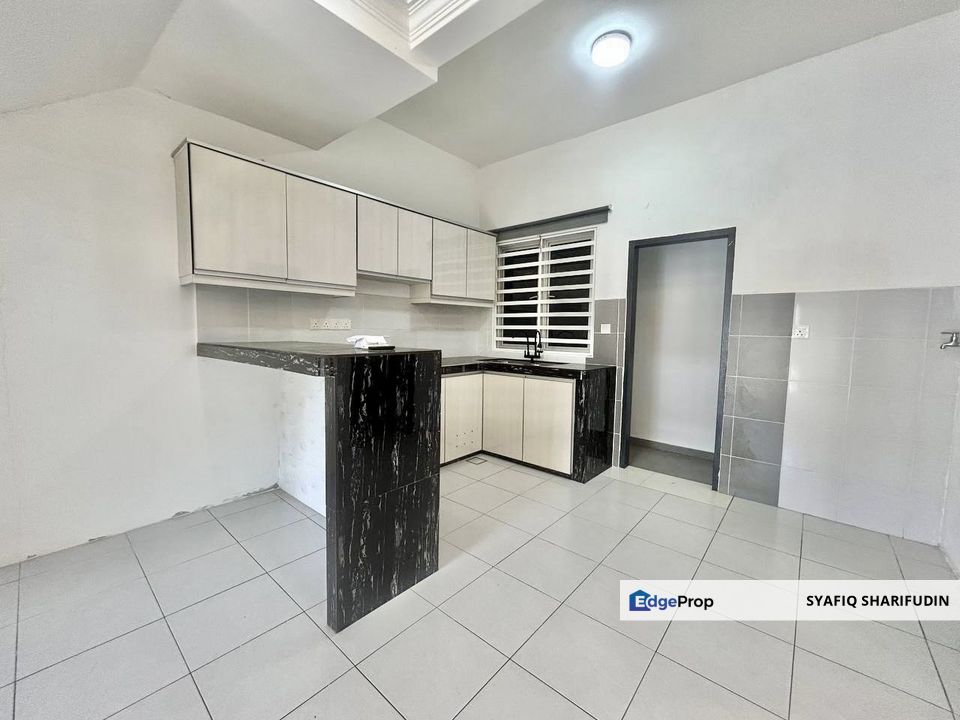 End Lot Double Storey Bandar Seri Coalfields Sg Buloh, Selangor, Sungai Buloh