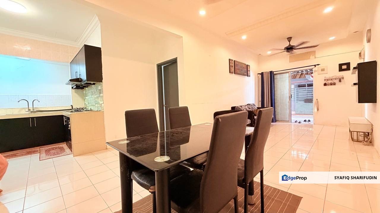 Single Storey Alam Idaman Taman Tasik Puchong, Selangor, Puchong