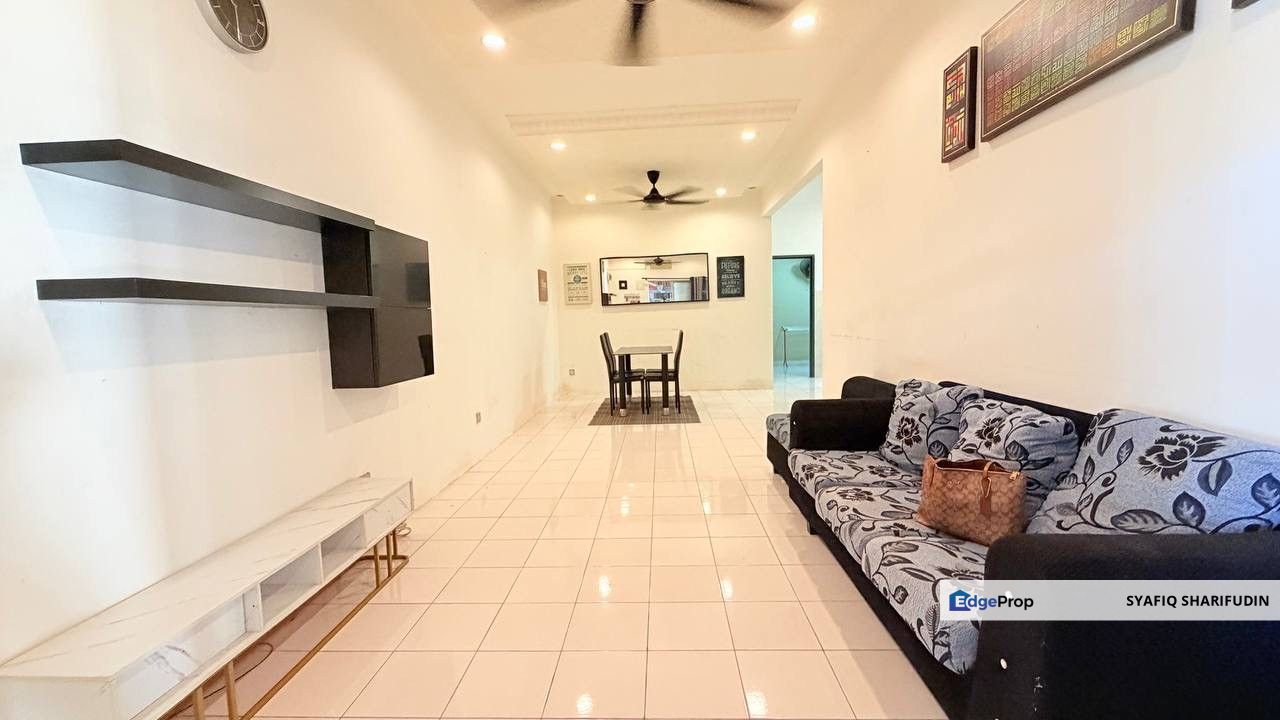 Single Storey Alam Idaman Taman Tasik Puchong, Selangor, Puchong