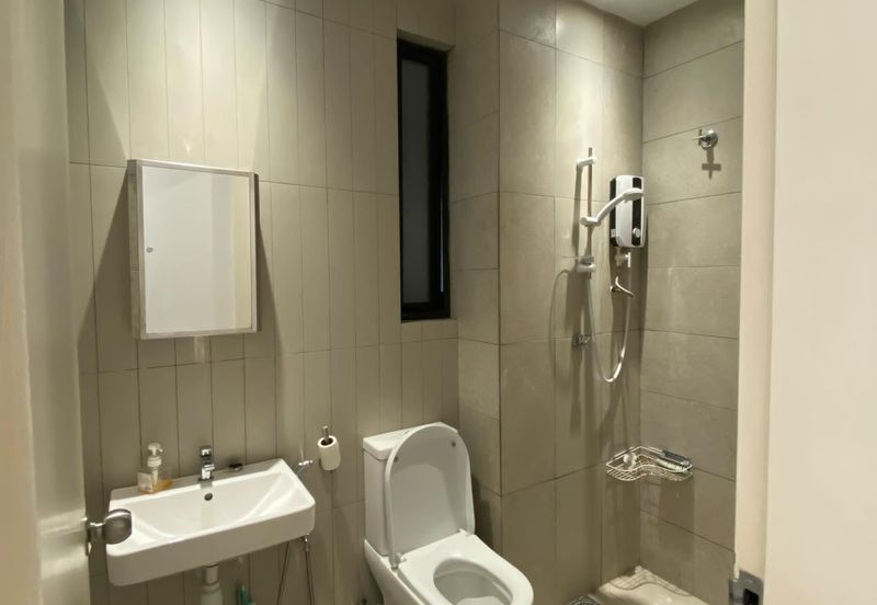 Kenwingston Square Garden