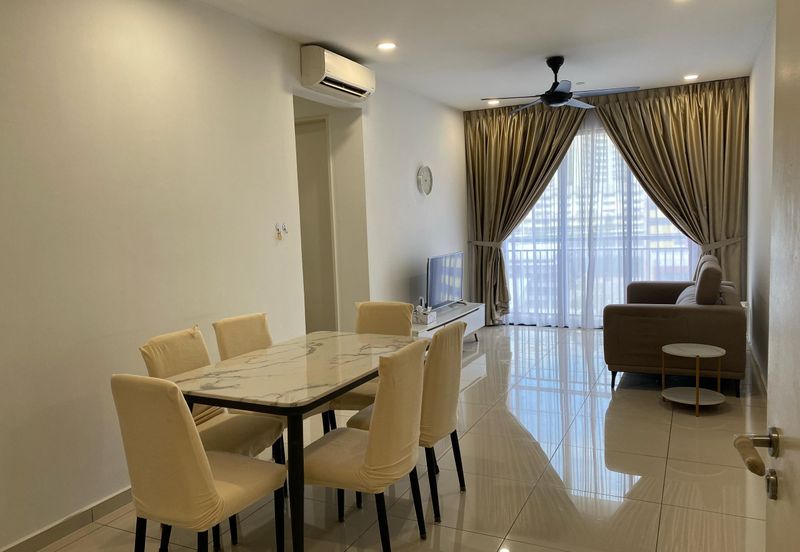 Kenwingston Square Garden