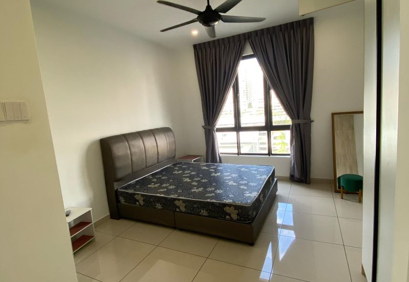 Kenwingston Square Garden