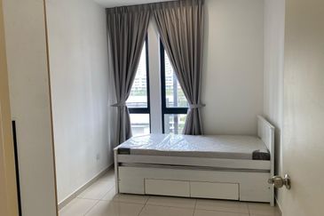 Kenwingston Square Garden