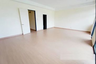  Puchong South Selangor Triple Storey link Reflexion Pool Villa for Sale villa with a private rooftop swimming