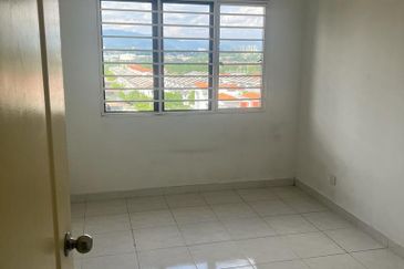 Kristal Villa Condominium