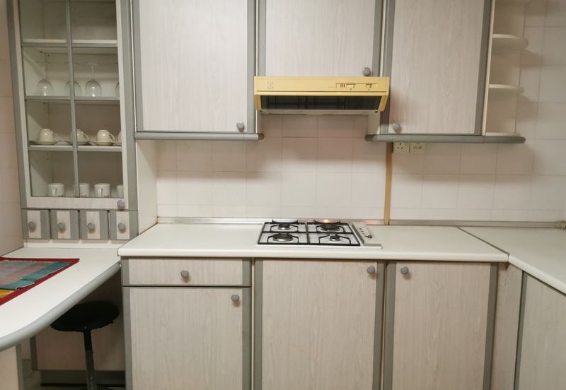 Spring & Summer Villa