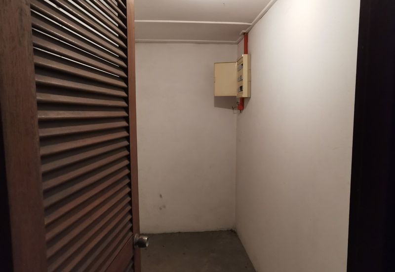 Spring & Summer Villa