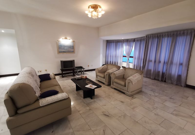 Spring & Summer Villa