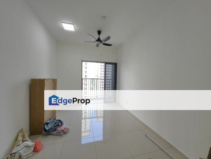 One Equine Semi Furnished Brand New Unit 3rooms 2 bathrooms high floor good view , Selangor, Seri Kembangan