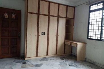 Taman Sri Bintang KL Two & Half Storey for Sale