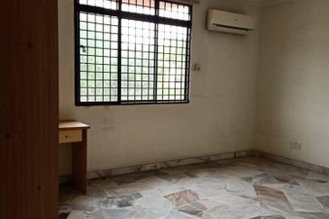 Taman Sri Bintang KL Two & Half Storey for Sale