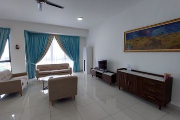 Bandar Kinrara 5 Selangor Eight Kinrara Service Apartment for Sale
