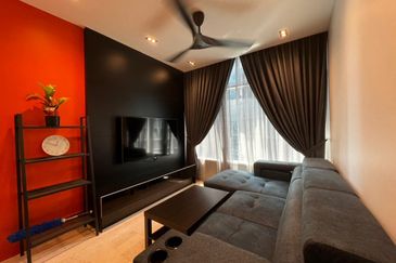 18 Jalan Pinang KL Sky Suites KLCC For Sale