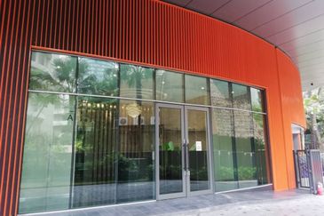 18 Jalan Pinang KL Sky Suites KLCC For Sale