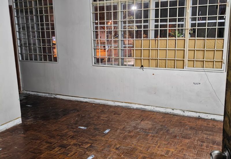  Taman Langat Murni Banting Pangsapuri Langat Utama For Sale