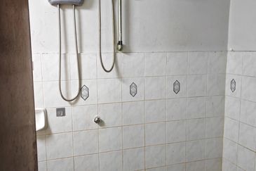  Taman Langat Murni Banting Pangsapuri Langat Utama For Sale