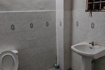  Taman Langat Murni Banting Pangsapuri Langat Utama For Sale