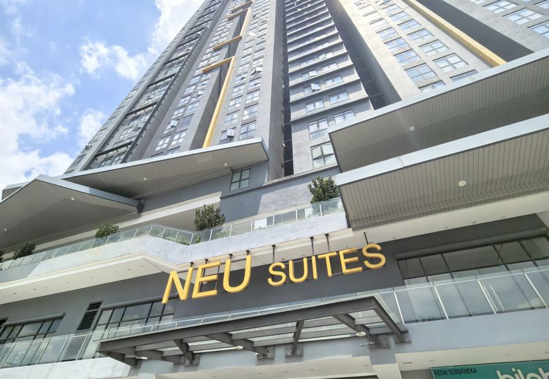 Neu Suites