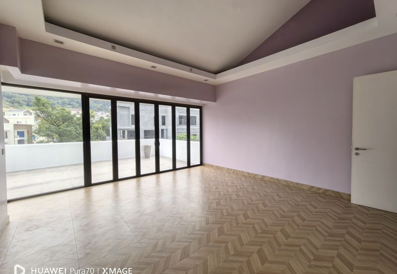 Twin Palm Sungai Long Luxury Triple Storey Corner Bungalow with Pool For Sale