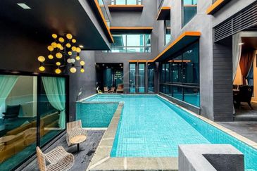 Sering Ukay Ampang Triple Storey Bungalow For Sale Freehold Individual Title Non Bumi Lot