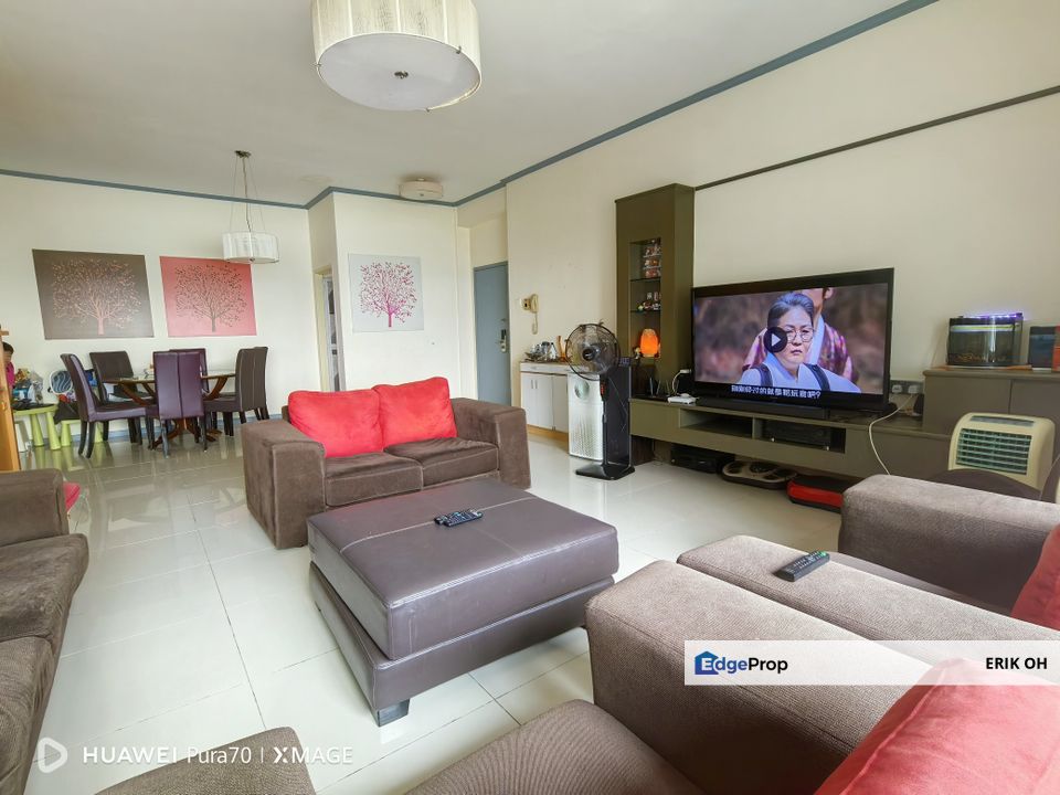 East Lake Residence Seri Kembangan Condominium For Sale Fully Furnished Corner Unit, Selangor, Seri Kembangan