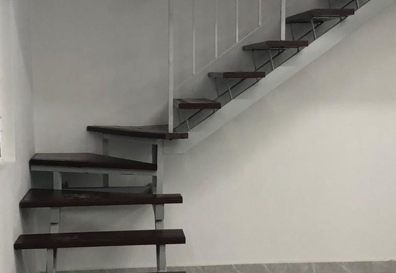 Taman Kemboja Bukit Sentosa Rawang Selangor – Intermediate 2 Storey House for Sale