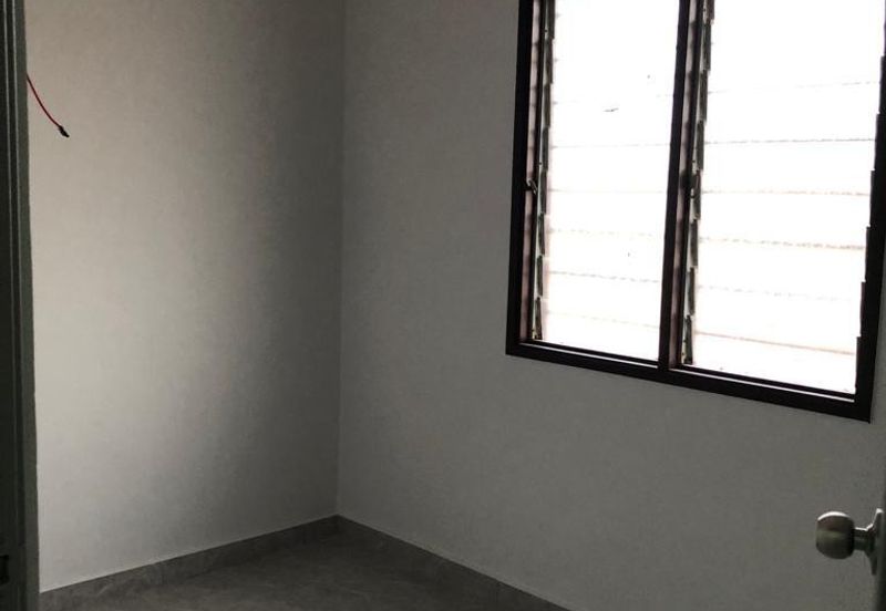 Taman Kemboja Bukit Sentosa Rawang Selangor – Intermediate 2 Storey House for Sale