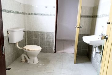 Taman Pine Jerantut Double-Storey Terrace House for Sale