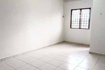 Taman Pine Jerantut Double-Storey Terrace House for Sale