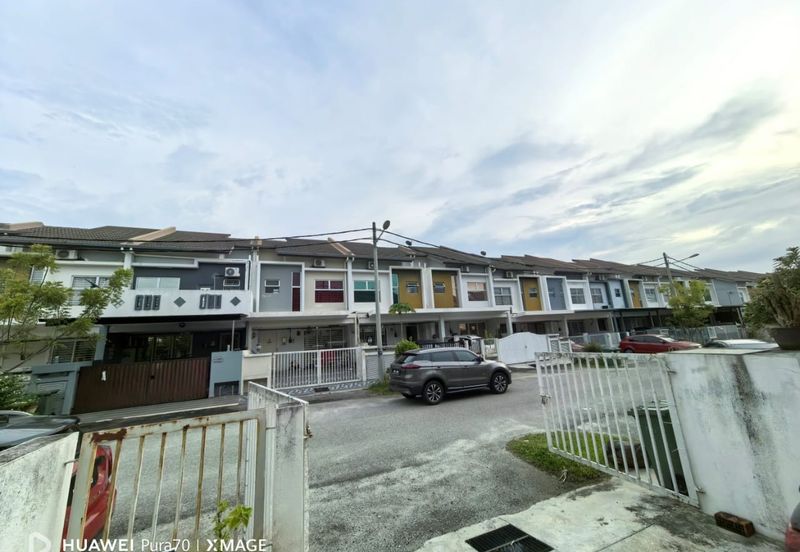 Camelia Residence, Semenyih Double Storey Terrace House for Sale –Furnish Renovated