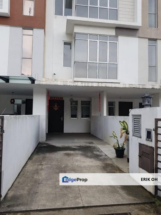 LakeView 2Storey Townhouse @ Taman Tasik Prima, Puchong for Sale, Selangor, Puchong