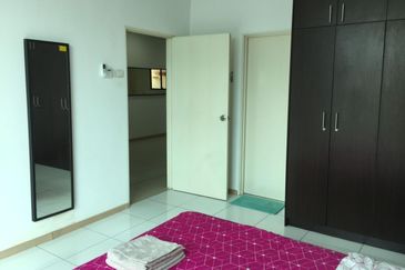 Vista Alam Serviced Apartment